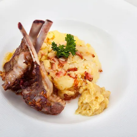 מלון Golfer קרמניצה