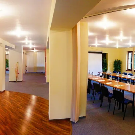Golfer Hotel